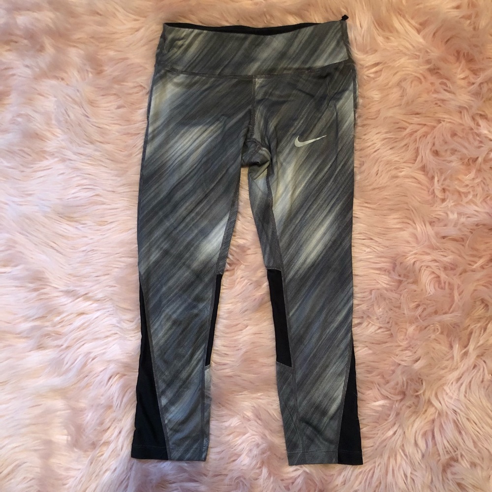 🛍Nike Capri Leggings Size:XS